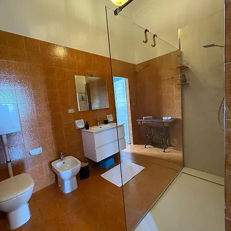 Dimora Pani E Tulipani * Modena